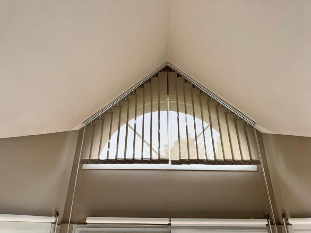 Modifier l’article Icône du site Modifier avec Elementor Enregistrer le brouillon Publier Installation Store à bandes verticales et store zip - Sucé sur Erdre Focus aujourd'hui sur la pose de store à bandes verticales intérieur de chez Filtersun. Idéal pour les intérieurs contemporains, les baies coulissantes, les fenêtres aux formes spéciales ou les très grandes baies, il est aussi moderne et convivial grâce à sa ligne épurée. Les lames suivent l’orientation du soleil et permettent de diriger la lumière de façon optimale. Installation également de store zip b1100 #solaire. Une solution écologique et durable, les screens solaires utilisent une source d’énergie naturelle pour faire fonctionner le screen. 🎯 Projet à Sucé sur Erdre Parlez-nous de votre projet ! 📞02 40 25 51 09 📩contact@tissdecor.fr​ 📞02 40 25 51 09 📩contact@tissdecor.fr​ Tiss'Décor - Carquefou L’attribut alt de cette image est vide, son nom de fichier est store-banne-B38-elite-avec-lambrequin-motorise-carquefou-tiss-decor-nantes-1024x768.jpeg. L’attribut alt de cette image est vide, son nom de fichier est store-banne-B38-elite-avec-lambrequin-motorise-carquefou-tiss-decor--1024x768.jpeg. Ouvrir/fermer la section Yoast SEO SEO Lisibilité Schema Réseaux sociaux Requête cibleAide pour obtenir la requête cible parfaite(S’ouvre dans un nouvel onglet) store banne B38 élite avec lambrequin motorisé st mart du desert Obtenir des requêtes cibles liées(S’ouvre dans un nouvel onglet) Apparence sur les moteurs de recherche Déterminez comment votre publication devrait apparaître dans les résultats de recherche. Prévisualiser en tant que : Résultat mobileRésultat bureau Prévisualisation de l’URL: Tiss Décor www.tissdecor.fr› installation-store-a-bandes-verticales-et-store-zip-suce-sur-erdre Prévisualisation du titre SEO: Installation Store à bandes verticales et store zip - Sucé sur Erdre | Tiss Décor Prévisualisation de la méta description : Mai 6, 2024 － La pose de ce store banne B38 élite avec lambrequin motorisé, une option très appréciée et recherchée par nos clients de St Mart du desert. Titre SEO Utiliser l’IA Insérez une variable Titre Page Séparateur Titre du site Slug installation-store-a-bandes-verticales-et-store-zip-suce-sur-erdre Méta description Utiliser l’IA Insérez une variable La pose de ce store banne B38 élite avec lambrequin motorisé, une option très appréciée et recherchée par nos clients de St Mart du desert. Analyse SEOOK store banne B38 élite avec lambrequin motorisé st mart du desert Analyse SEO premium Premium Ajouter une variante Premium Suivre la performance SEO Suggestions de liens internes Premium Contenu pilier Avancé Stats RafraichirOuvrir/fermer la section Tendance du trafic quotidien Article Bloc Récapitulatif Visibilité Publique Publier Immédiatement Modèle Modèle par défaut URL tissdecor.fr/installation-store-a-bandes-verticales-et-store-zip-suce-sur-erdre/ Épingler en haut du blog En attente de relecture AUTEUR / AUTRICE Cécile Brillet Basculer en brouillon Mettre à la corbeille Yoast SEO Analyse de lisibilité : Bon Analyse SEO : OK Améliorez votre publication avec Yoast SEO Catégories RECHERCHER DES CATÉGORIES Store Banne Dépannage Menuiseries Nos partenariats Nos valeurs Offres d'emploi Pergola Rentoilage Stores Uncategorized Vie d'entreprise Ajouter une catégorie Étiquettes Image mise en avant Remplacer Retirer Extrait Commentaires Ouvrir/fermer la section Réglages du modèle Mise en page Héritage des réglages globaux Pleine largeur Contenu Custom Width Désactiver les éléments Titre de la page Image mise en avant En-tête Pied de page Ouvrir/fermer la section Colonne latérale Héritage des réglages globaux Colonne latérale droite Colonne latérale gauche Aucune colonne latérale Ouvrir le panneau de publication Article NotificationsLien retiré. Fermez la boite de dialogue Image mise en avant Téléverser des fichiersMédiathèque Filtrer les médiasFiltrer par type Images Filtrer par date Toutes les dates Smush: All images Rechercher Liste des médias Affichage de 81 médias sur 581 Charger la suite DÉTAILS DU FICHIER JOINT stores-bandes-verticales-filtersun-tissdecor-suce-sur-erdre.jpeg 6 mai 2024 115 Ko 1600 pixels par 1200 Modifier l’image Supprimer définitivement Ne laissez pas les images non optimisées nuire aux performances de votre site. Installer Outil d’optimisation d’image! Ignorer cet notification. Texte alternatif Apprendre à décrire le but de l’image(ouvre un nouvel onglet). Laissez vide si l’image est purement décorative.Titre stores bandes verticales filtersun tissdecor suce sur erdre Légende Description URL du fichier : https://www.tissdecor.fr/wp-content/uploads/2024/05/stores-bandes-verticales-filtersun-tissdecor-suce-sur-erdre.jpeg Copier l’URL dans le presse-papiers Smush 5 images reduced by 13,4 Ko (5.5%) Main Image size: 114,97 Ko View Stats Les champs obligatoires sont indiqués avec * Compresser l’image Prioriser la compression maximale Prioriser la conservation des détails Personnaliser Afficher les options avancées Réglages d’image de WP-Optimize Actions des médias sélectionnés.Définir l’image mise en avant