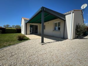 pose de cette pergola toile B128 avec stores Saint Gilles Croix de Vie